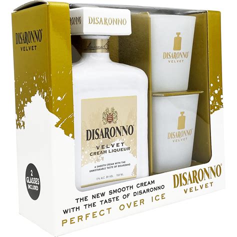 disaronno velvet gift set.